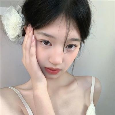 雌雄拆白党封面